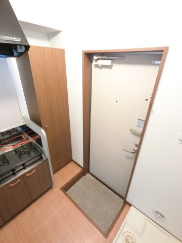 ブリリアント・アイの玄関