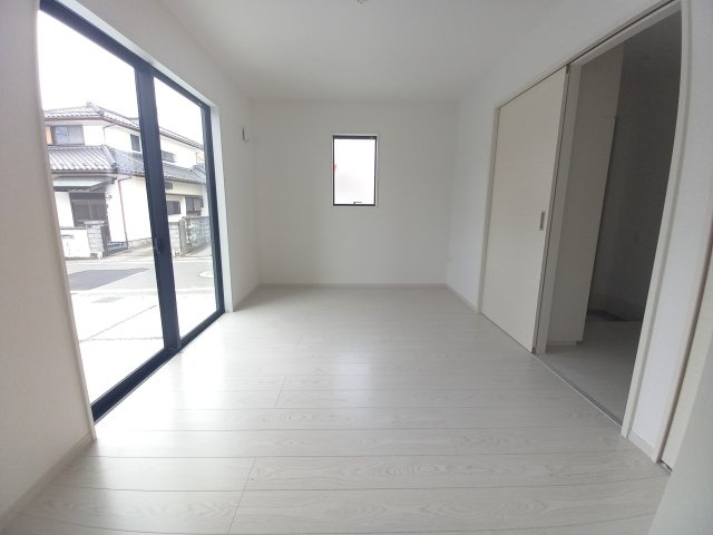 【いわき市平中神谷1期　2号棟】　◇◆＼期間限定キャンペーン開催♪／◇◆の洋室|同施工　きれいな洋室です