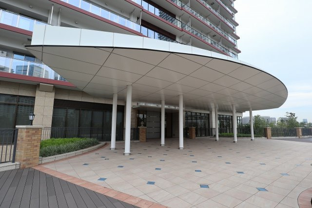 【エントランス】