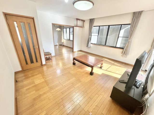 石岡市府中　住友林業施工住宅　の居間・リビング|家族で団欒できるリビング