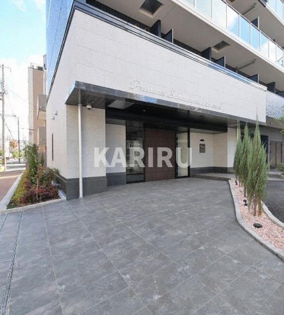 プレサンス桜ノ宮イーサリアルのエントランス