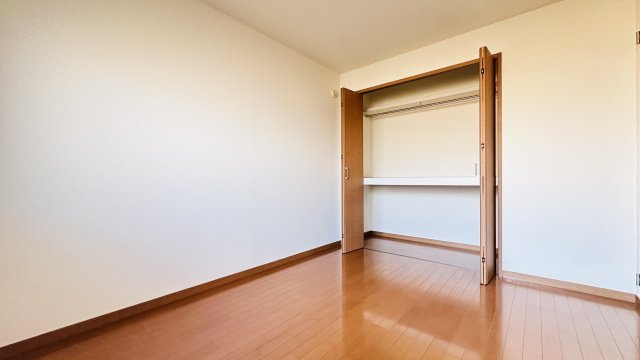 トレンタ・ノーベの洋室