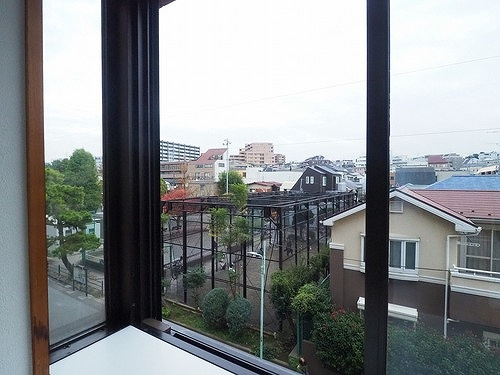 ライオンズマンション洗足池第２のその他|和室　出窓からの眺望