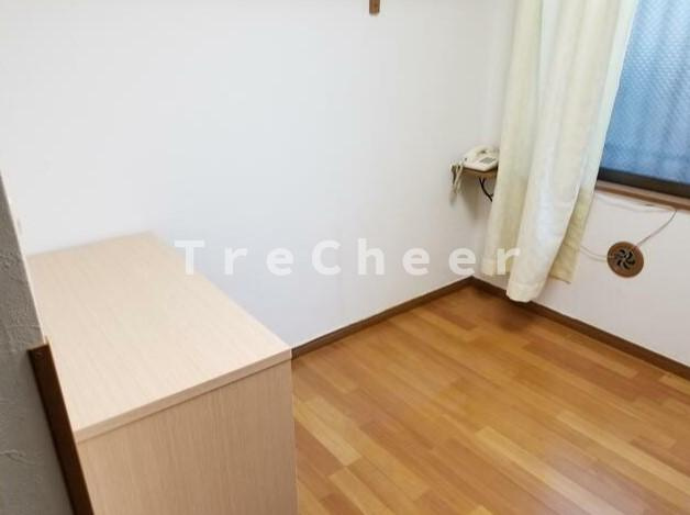 河本マンションの寝室