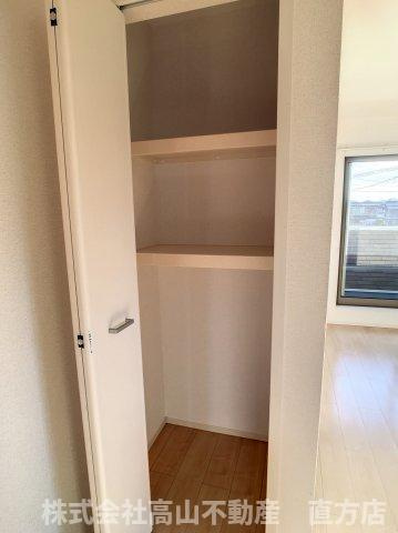 ヴィラ　ド　ハピネスⅠの収納