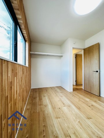 鳥栖市田代外町　戸建ての洋室