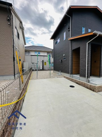 鳥栖市田代外町　戸建ての駐車場