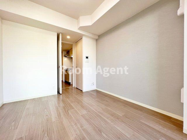 プレサンス丸の内アドブルの居間・リビング