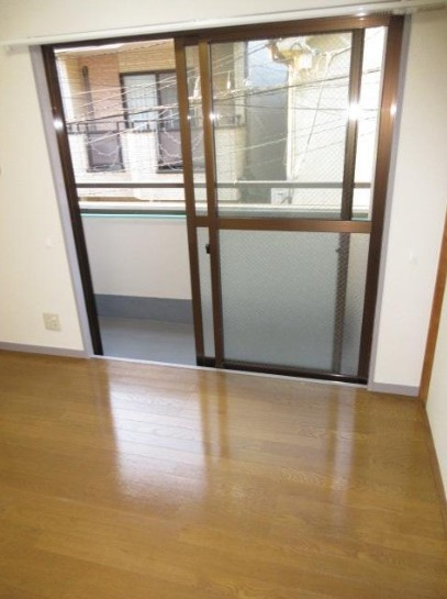 【バルコニー】