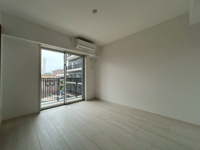 船橋市印内町の賃貸マンションの洋室|使い勝手のいい洋室です