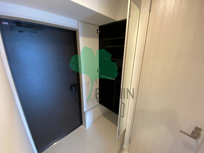 【玄関】 | LANDIC Y138(ランディックY138) | 姿見付きの大容量のシューズボックスです！