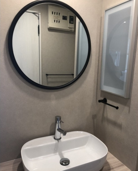 フェリース村松　アイランドキッチン　ウォークインクロゼット　リノベーションの洗面所