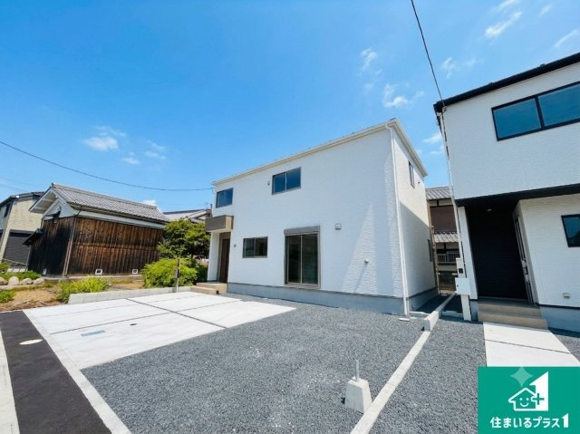 草津市木川町　第1期　新築一戸建ての外観|周辺は落ち着いた街並みの住宅地！子育てがしやすい住環境です！気になることがありましたら、お気軽にお問い合わせください！