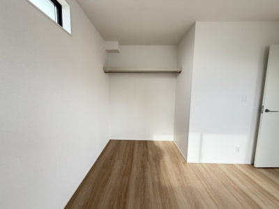 【収納】 | うるま市与那城屋慶名2期（全6棟）1・3号棟 | 3号棟　洋室7帖＋CL付き♪