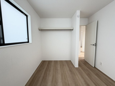 【収納】 | うるま市与那城屋慶名2期（全6棟）1・3号棟 | 3号棟　洋室5.25帖＋CL付き♪