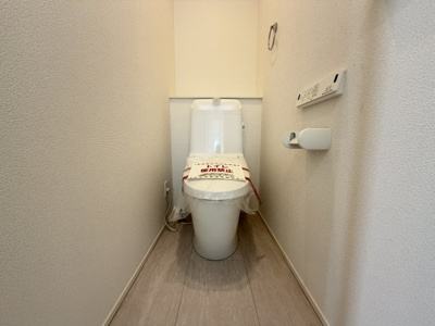 【トイレ】 | うるま市与那城屋慶名2期（全6棟）1・3号棟 | 3号棟　温水洗浄便座♪