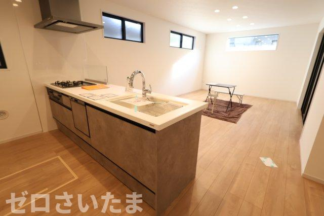《仲介手数料無料》練馬区大泉学園町１丁目5-5新築一戸建てKEIAI GRACEのキッチン