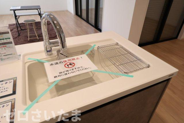 《仲介手数料無料》練馬区大泉学園町１丁目5-5新築一戸建てKEIAI GRACEのキッチン