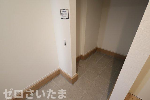 《仲介手数料無料》練馬区大泉学園町１丁目5-5新築一戸建てKEIAI GRACEの玄関