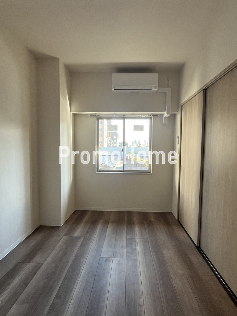 JPT RESIDENCE の洋室