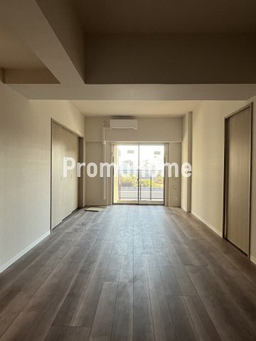 JPT RESIDENCE の居間・リビング