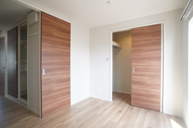 メゾンソワニエＢの洋室