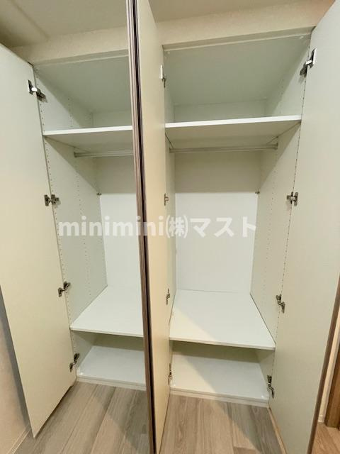 コンフォリア・リヴ博労町一丁目Ｑの収納
