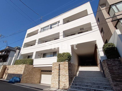 【外観】 | ヤサビアン | ヤサビアンは重厚感のある外観です