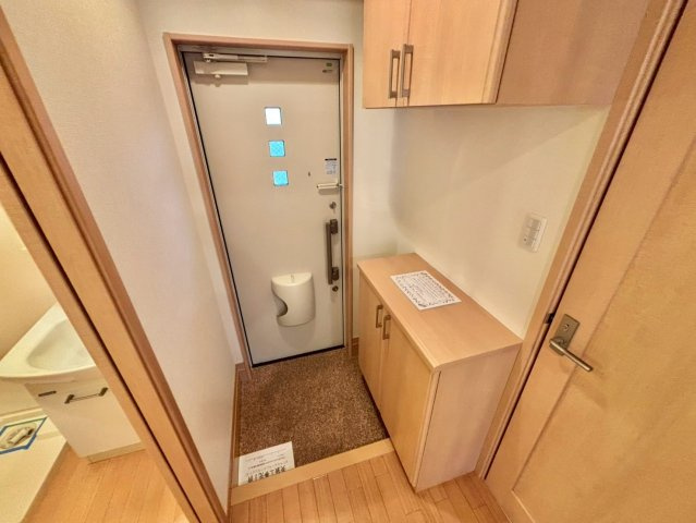 シエナフローラⅠ番館の玄関