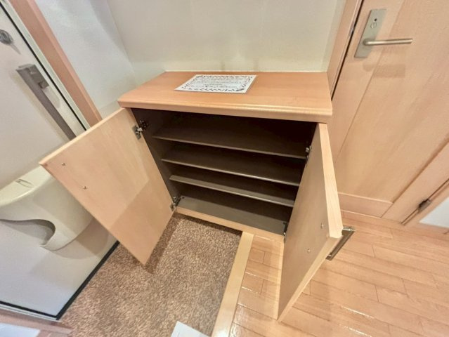 シエナフローラⅠ番館の玄関