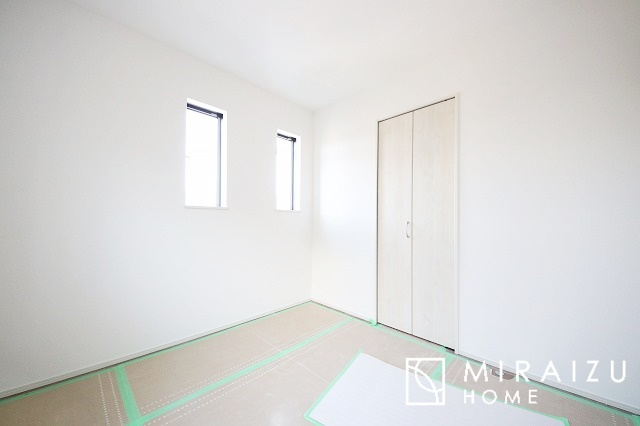 【その他】 | ■洗髪洗面化粧台■
お除も楽にできる洗面台が嬉しいですね♪毎日使うものだから、できる限り綺麗さを保ちたいです。朝シャンプー派のご家族様も安心してお使い頂けそうです。
