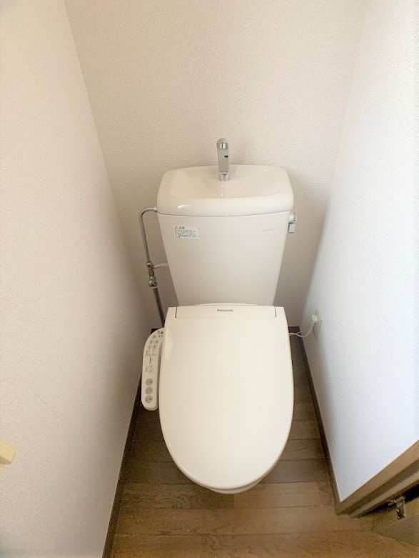 コーポラスおおさわのトイレ