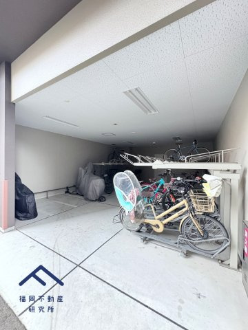 クリオ ラベルヴィ呉服町の駐車場