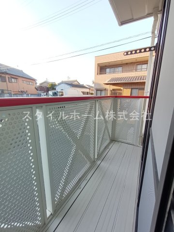 ノイエス前田南のバルコニー