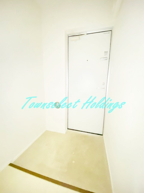 大和市南林間２丁目のアパートの玄関