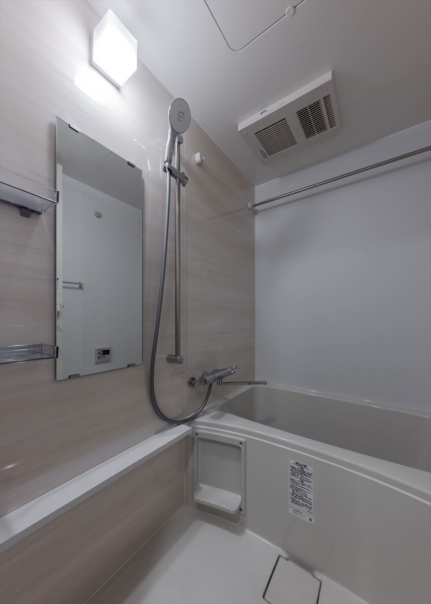 DIPS明大前の浴室