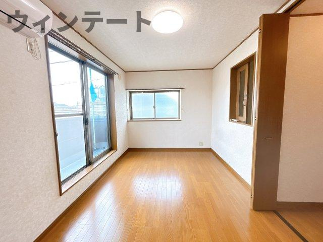 牛久市牛久町　中古戸建の洋室|ゆったりした洋室です