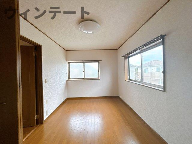 牛久市牛久町　中古戸建の洋室|コンパクトで使いやすい洋室です
