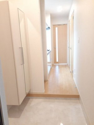 【玄関】 | プラシド・セキュア | シンプルで使いやすい玄関です