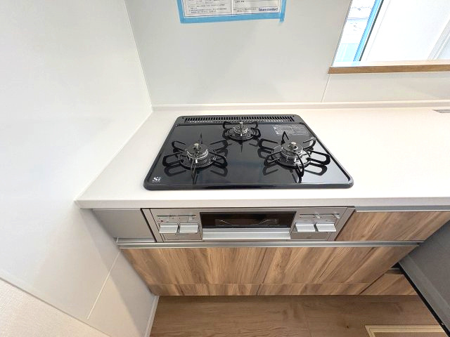 【キッチン】 | 大野城市中1丁目4期　 1号棟（全2棟）【仲介手数料無料・0円】 | 施工例。施工例は完成時と異なる場合があります。