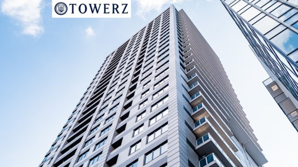 【外観】 | 【外観】三休橋筋の街並みに映える、モダンとレトロの融合！未来へと継承すべきタワーの姿。