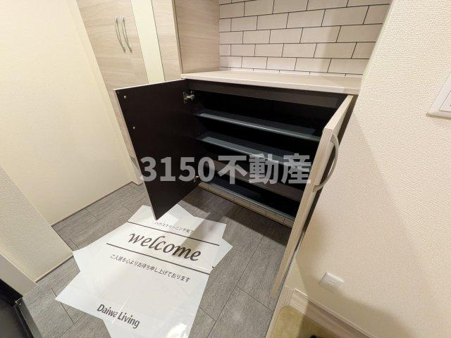 セレスティア本荘中ノ町　Cの玄関