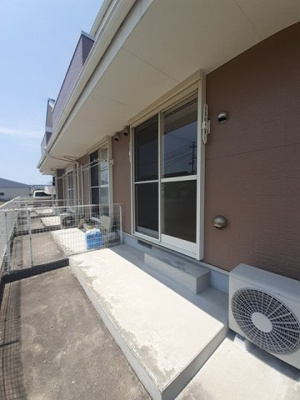 【庭】 | イーストパーク　Ⅱ | 簡単な家庭菜園も楽しめるお庭です