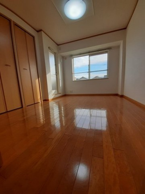 【内装】 | イーストパーク　Ⅱ | 内装は落ち着いています