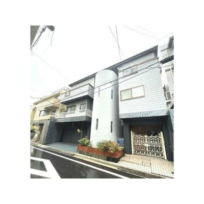 【外観】 | クロノス弥生町 | 鉄筋コンクリート造のがっちりとした建物。