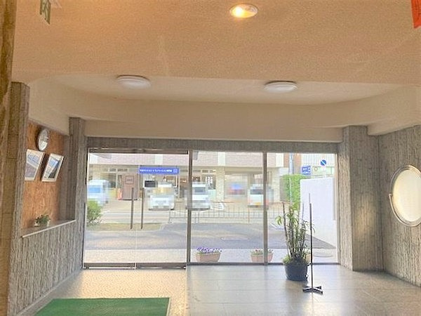 シャンボール豊中のエントランス