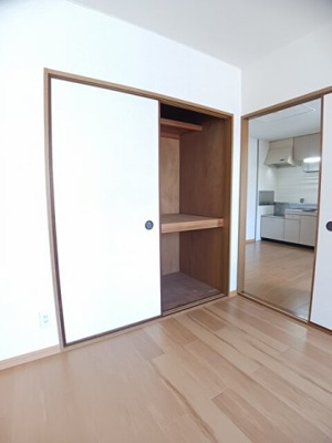 【収納】 | メゾンラフィネＢ | 便利な収納スペースです