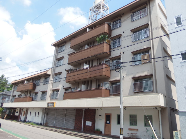 星野マンションの外観