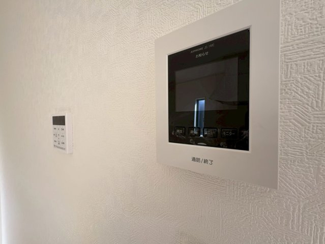 静岡市葵区羽鳥第１１　新築戸建　全２棟　2号棟のセキュリティ|急な来客時もモニターで確認できます