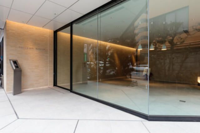 堀之内マンションのエントランス